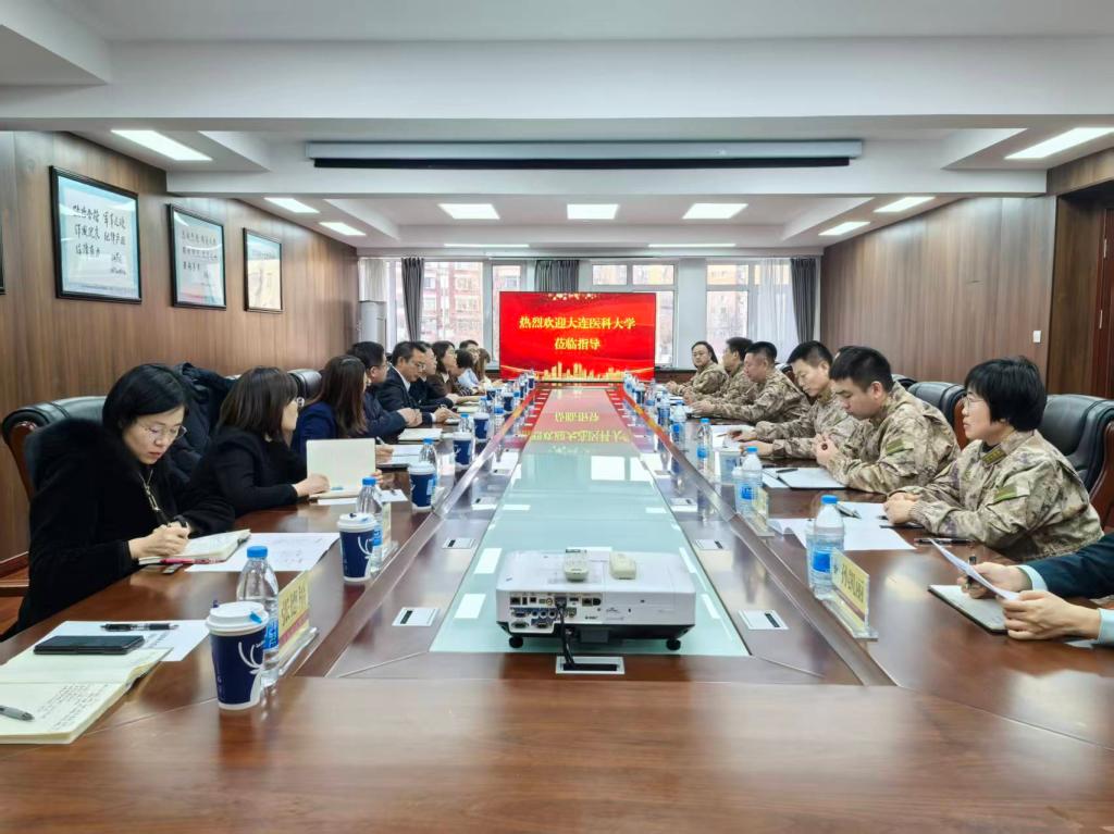 学校走访中国人民解放军联勤保障部队第九六七医院